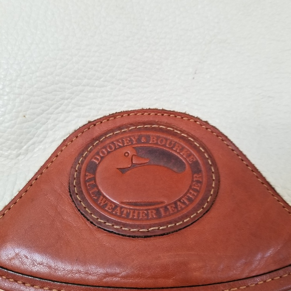 All weather leather vintage Dooney and Bourke - Picture 2 of 8